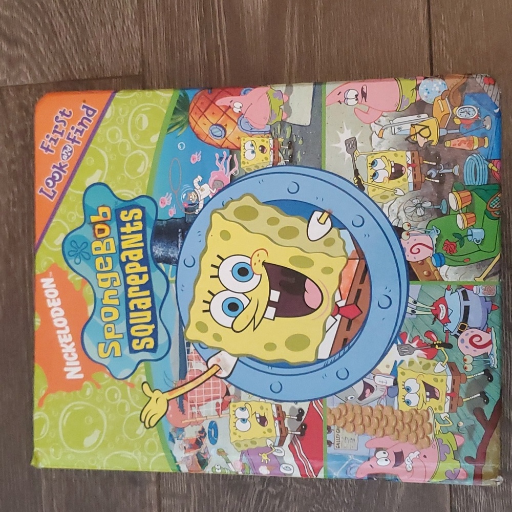 💛 Nickelodeon SpongeBob Squarepants First Look and Find Book